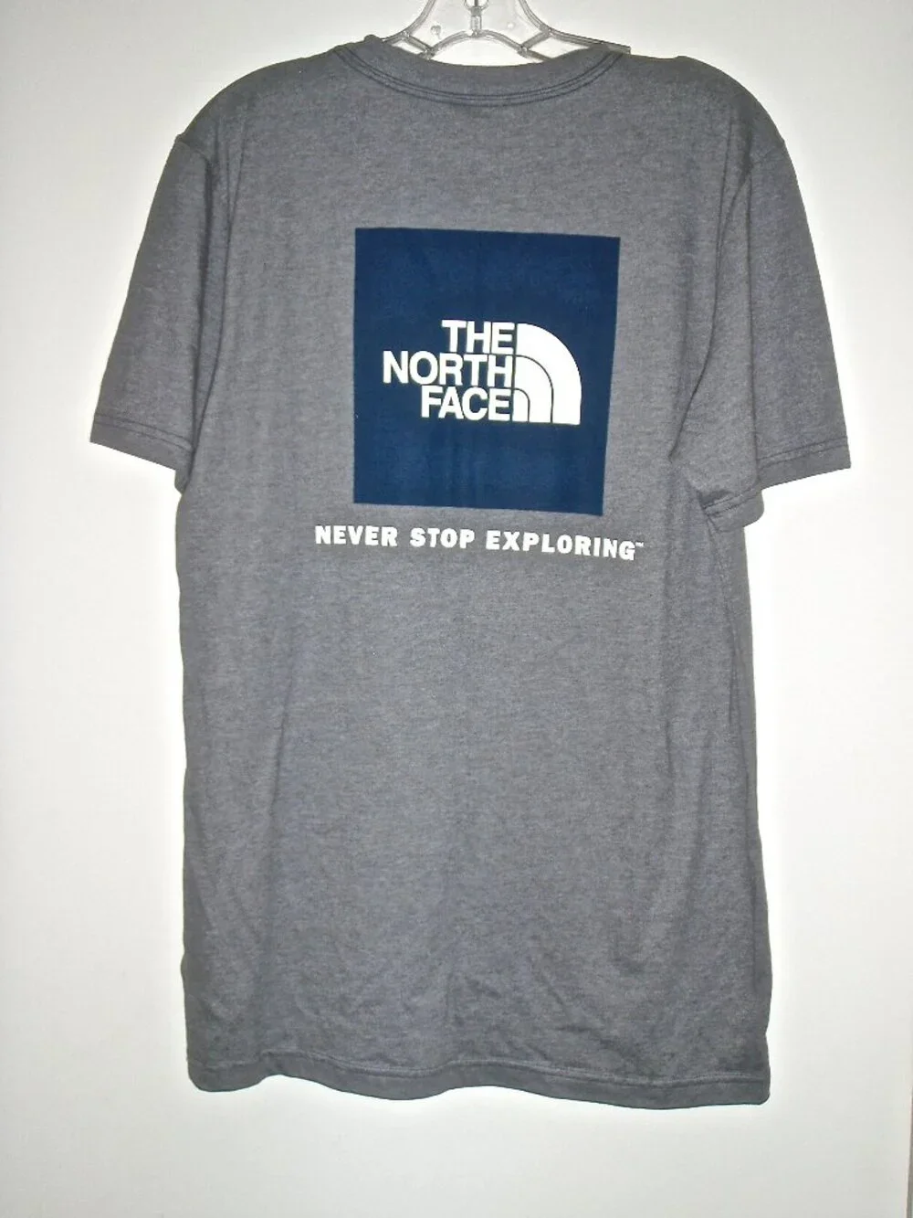NORTH FACE MEN'S GREY SHORT SLEEVED T SHIRT SIZE M~ NWT!